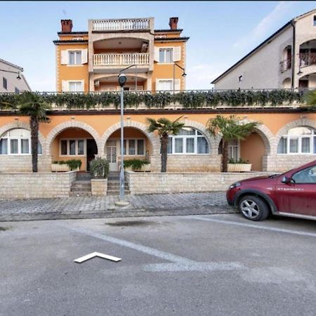 Sunny Adriatic Apartments Valentin Vrsar Bagian luar foto